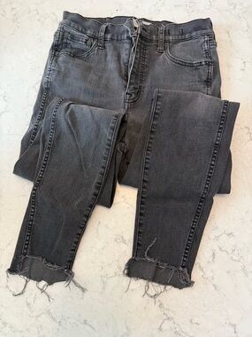 Madewell Washed Black Crop Skinny Jeans with Raw Hem